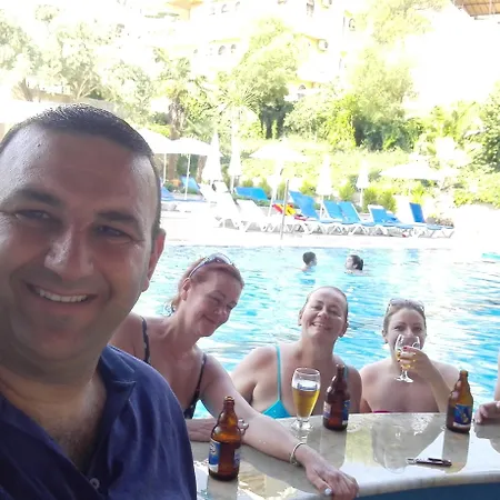 Happy Lägenhetshotell Kusadası