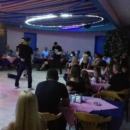 Happy Lägenhetshotell 3*