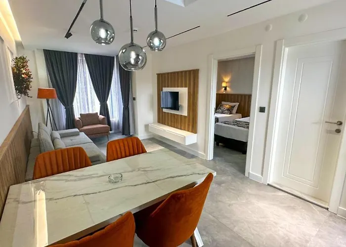 Aparthotel Happy 4*