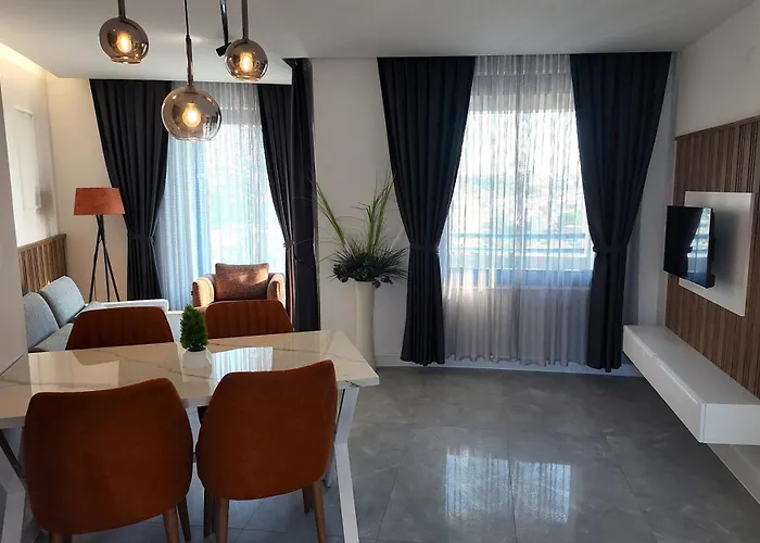 Happy Aparthotel