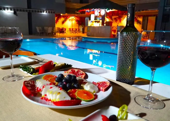 Aparthotel Happy 4*