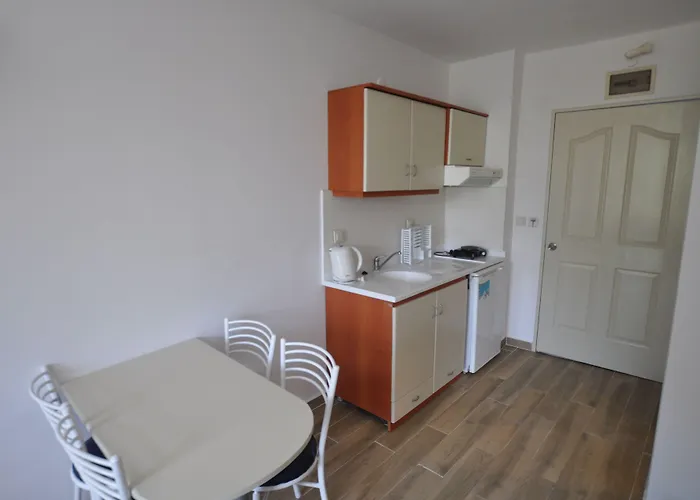 Happy 4* Kusadası