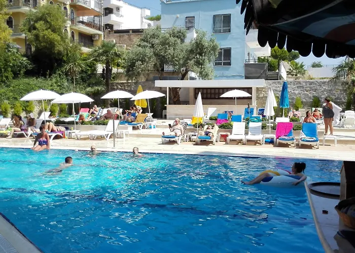 Happy Aparthotel