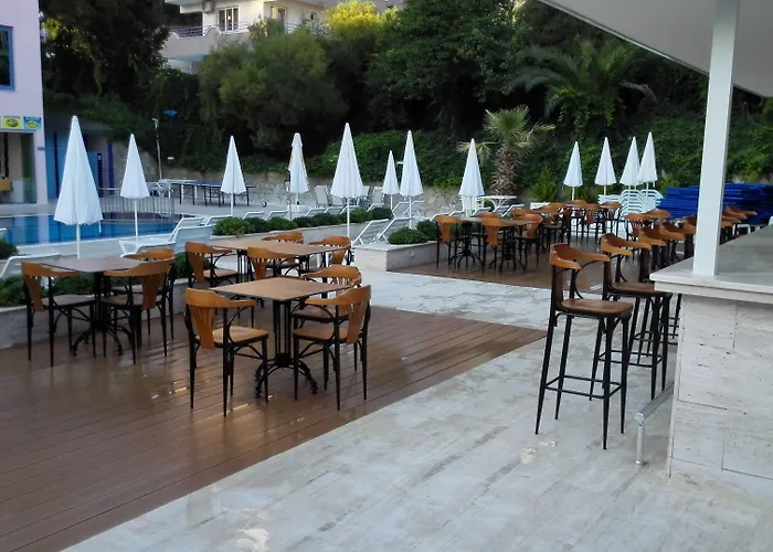 Happy 4* Kusadası