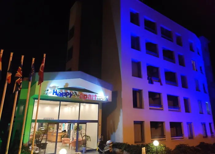 Happy Aparthotel 4*