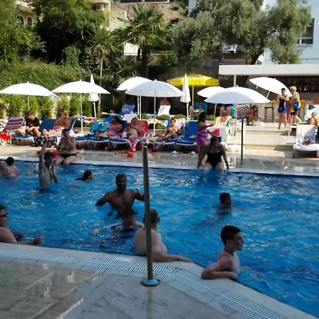 Aparthotel Happy