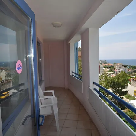 Lejlighedshotel Happy 3*