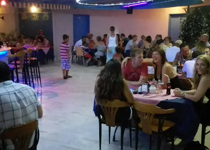 Happy Aparthotel Kusadasi