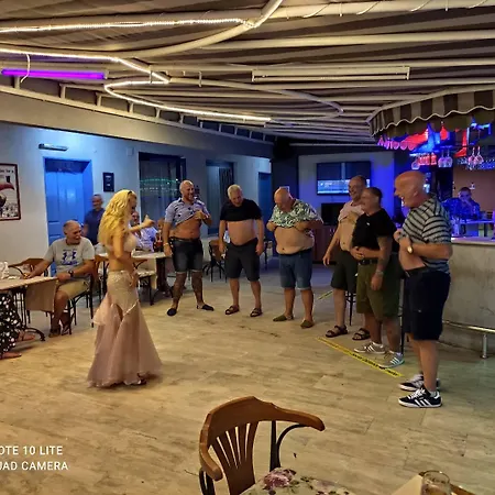 快乐公寓酒店 3*