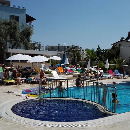 Happy 4* Kusadası
