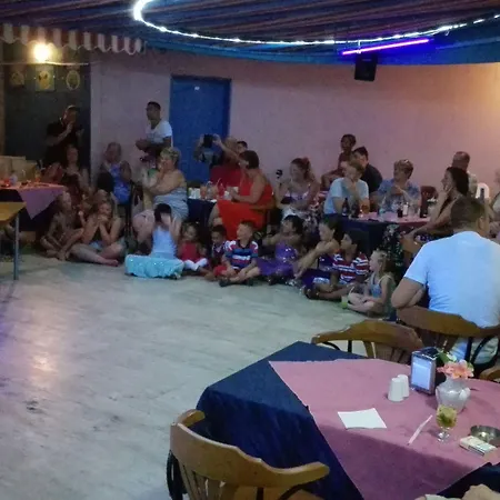 Happy アパートホテル 3*