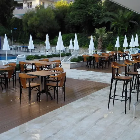 Happy 4* Kusadası