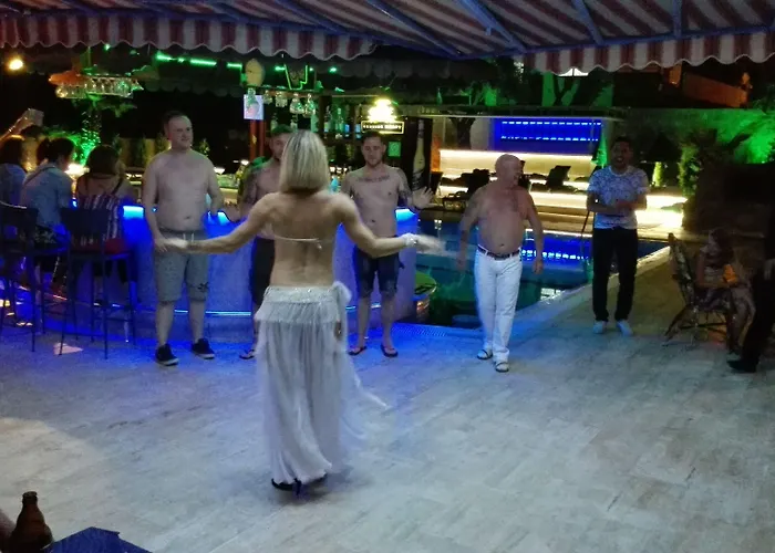 Happy Апарт-отель Кушадасы