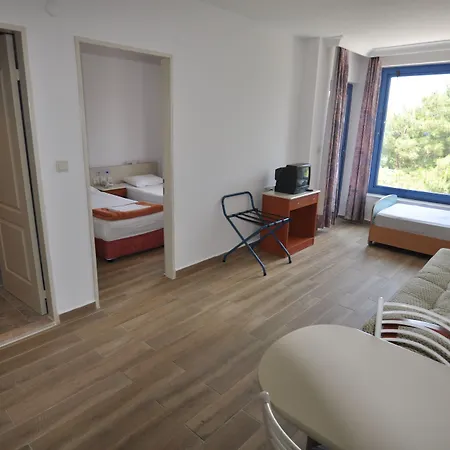 公寓式酒店 Happy 库萨达斯